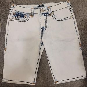 Men’s Short True Religion size 32